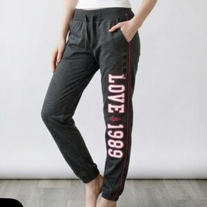 ROMA CONCEPT “Love 1989” JOGGER SWEATPANTS IN SIZE M